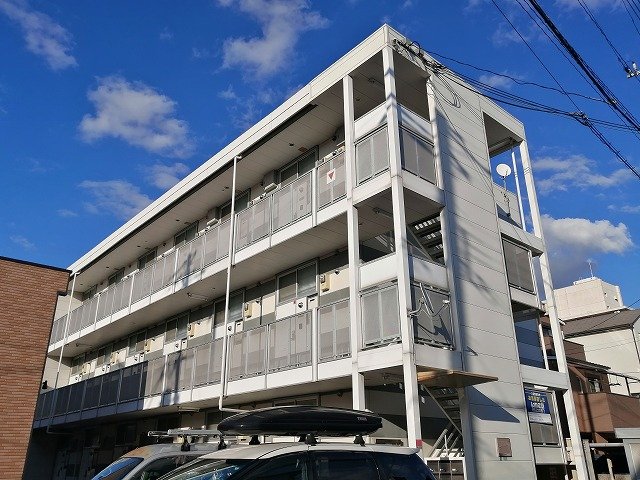 次屋の物件外観写真