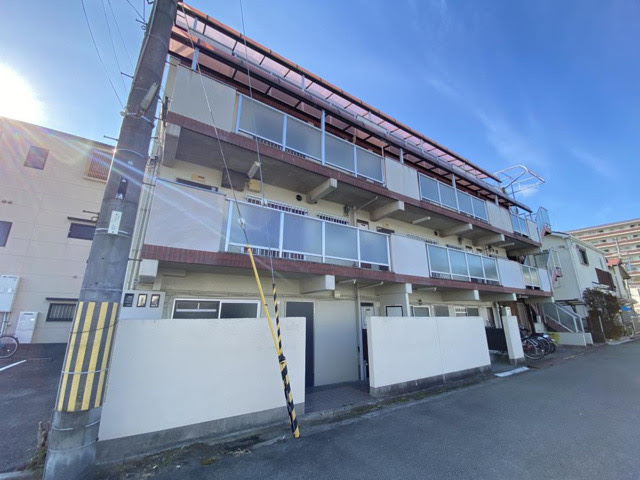 尼崎市上坂部(JR福知山線塚口駅)のマンション賃貸物件 外観写真 尼崎市上坂部(JR福知山線塚口駅)のマンション賃貸物件 外観写真