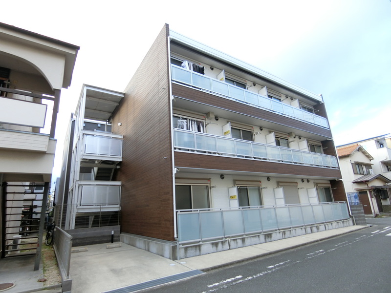 尼崎市南七松町(JR東海道本線(近畿)立花駅)のマンション賃貸物件 外観写真 尼崎市南七松町(JR東海道本線(近畿)立花駅)のマンション賃貸物件 外観写真