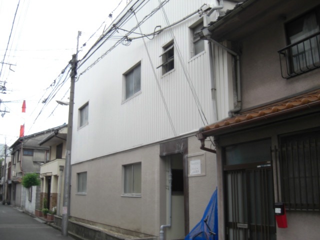 尼崎市汐町（阪神本線出屋敷駅）のマンション賃貸物件 外観写真