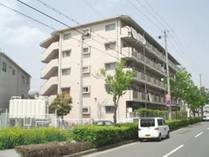 尼崎市久々知西町（阪神本線尼崎駅）のマンション賃貸物件 外観写真