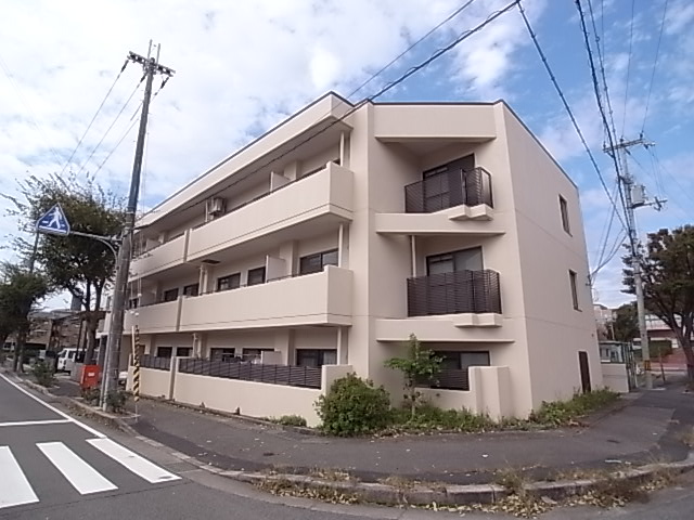 伊丹市荒牧の賃貸